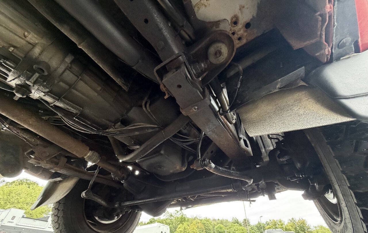 Used 1999 Ford F450 4x4 Regular Cab Super Duty image 97