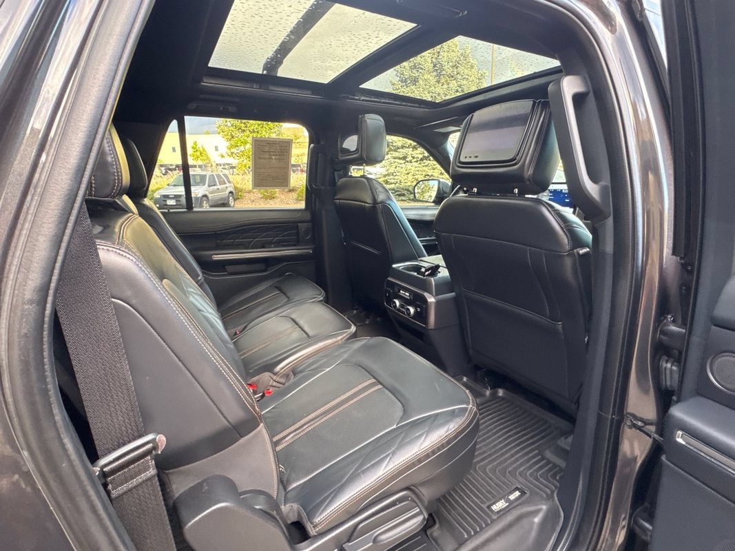 Used 2022 Ford Expedition Max Platinum AWD/4WD image 23
