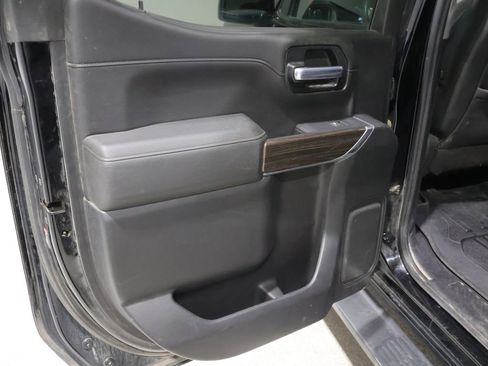 Used 2020 Chevrolet Silverado 1500 LT Trail Boss image 19