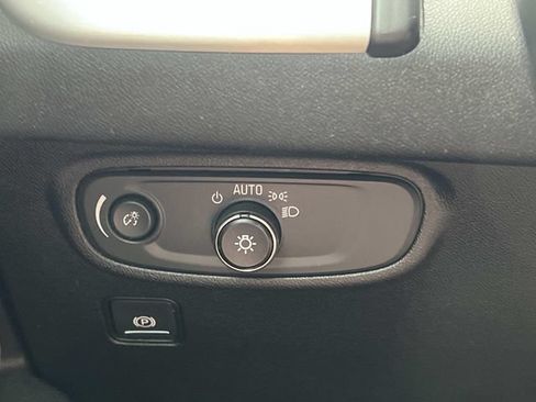 Used 2019 GMC Terrain SLE FWD image 26