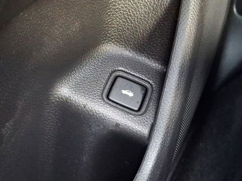 Certified 2019 Honda Accord LX image 28