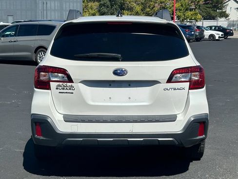 Used 2019 Subaru Outback 2.5i Premium w/ Popular Package #2 AWD/4WD image 5