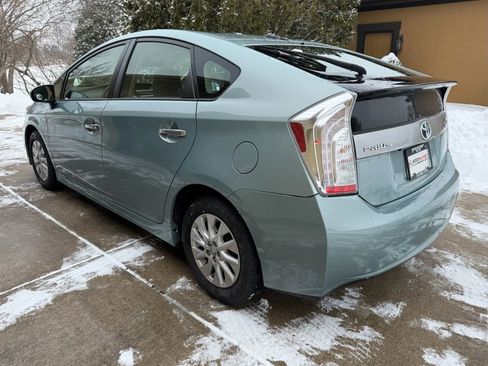 Used 2013 Toyota Prius Plug-In Hybrid image 3