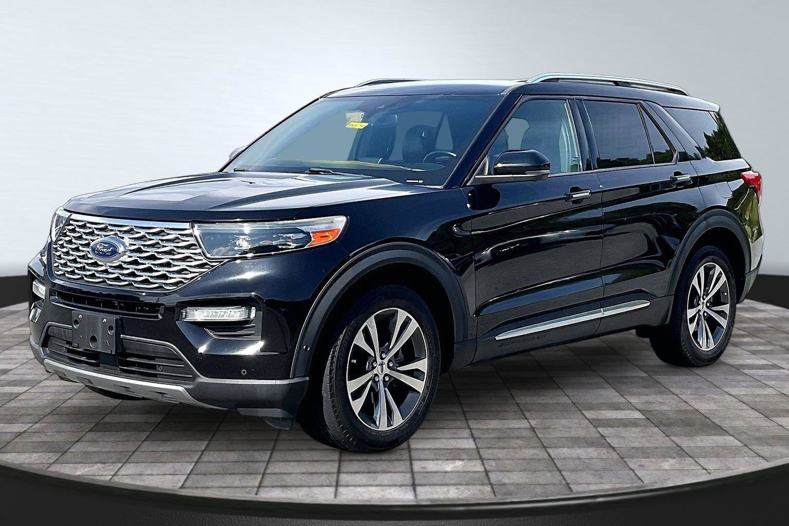 Used 2020 Ford Explorer Platinum w/ Premium Technology Package AWD/4WD image 12