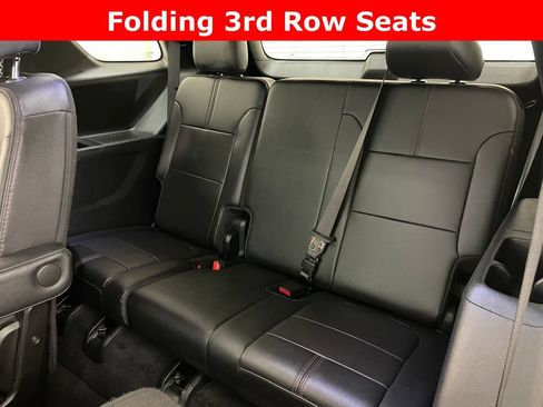 Used 2023 Chevrolet Traverse RS AWD/4WD image 14