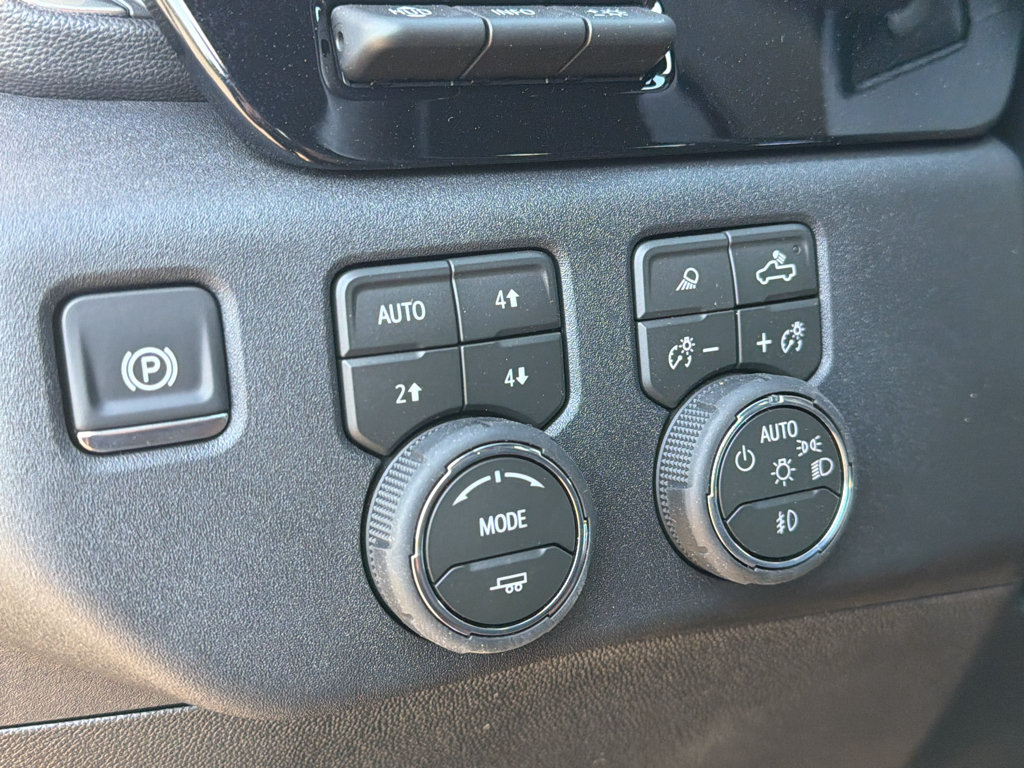 New 2026 Chevrolet Silverado 2500 High Country w/ High Country Premium Package AWD/4WD image 15