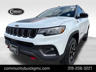 Used 2025 Jeep Compass Trailhawk AWD/4WD 360° Tour