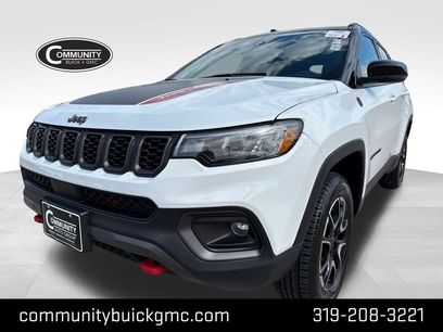 Used 2025 Jeep Compass Trailhawk