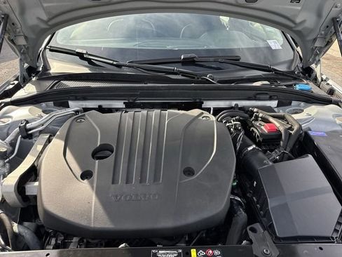 Used 2024 Volvo S60 B5 Plus image 24