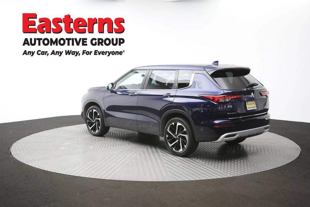 Used 2023 Mitsubishi Outlander SE AWD/4WD image 66