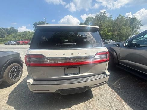 Used 2020 Lincoln Navigator Reserve w/ Equipment Group 208A Reserve AWD/4WD image 4