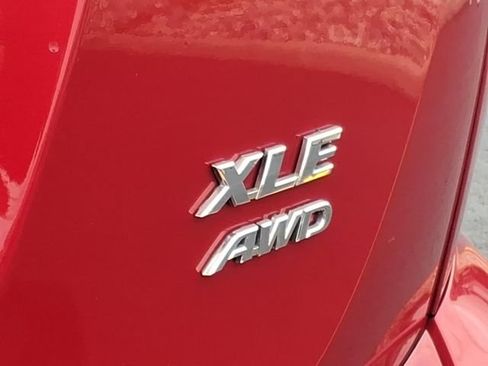 Used 2017 Toyota RAV4 XLE AWD/4WD image 26