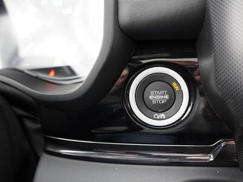 Used 2025 RAM 1500 Limited image 33