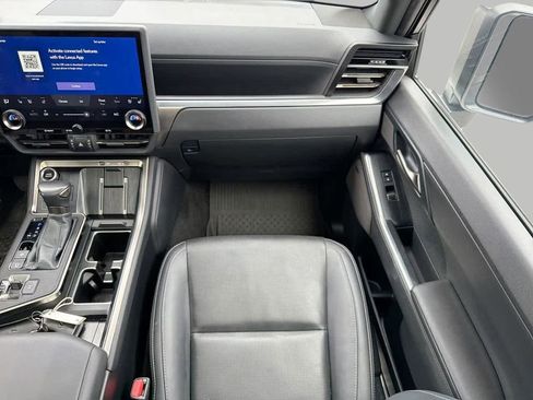 Used 2024 Lexus GX 550 w/ Cold Area Package AWD/4WD image 14