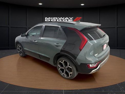 Used 2023 Kia Niro SX Touring FWD image 3