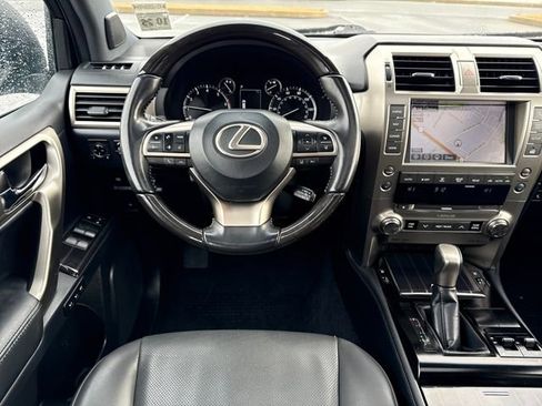 Used 2021 Lexus GX 460 Premium w/ Premium Package image 20