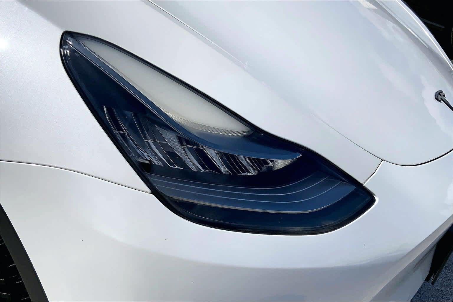 Used 2021 Tesla Model Y 2WD image 31