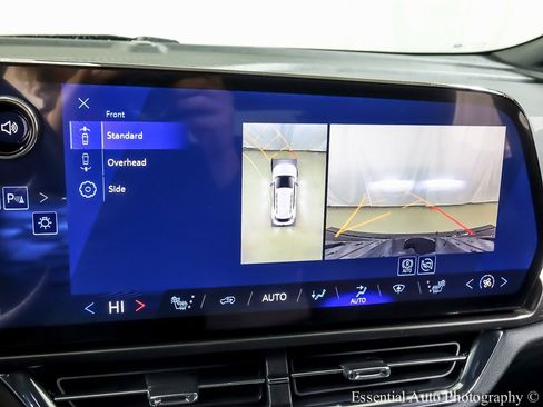 New 2026 Chevrolet Equinox EV LT image 15