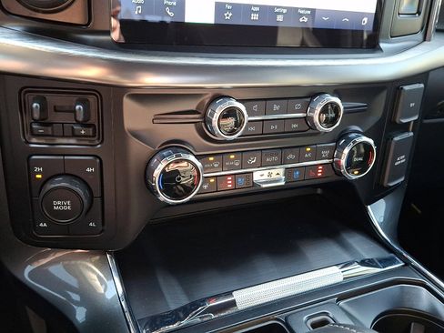 Certified 2023 Ford F150 Lariat w/ Equipment Group 502A High image 18