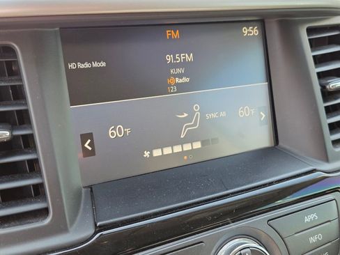 Used 2019 Nissan Pathfinder SV AWD/4WD image 22