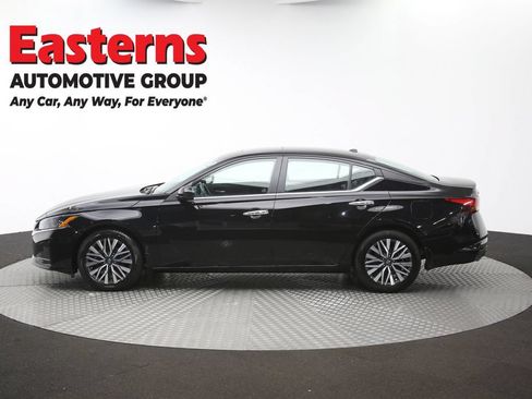 Used 2024 Nissan Altima 2.5 SV w/ SV Premium Package FWD image 61