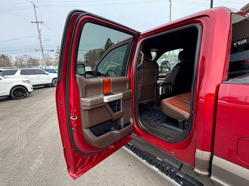 Used 2019 Ford F250 King Ranch w/ Chrome Package image 44