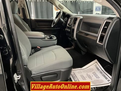 Used 2015 RAM 1500 Express w/ Black Ram 1500 Express Group image 34