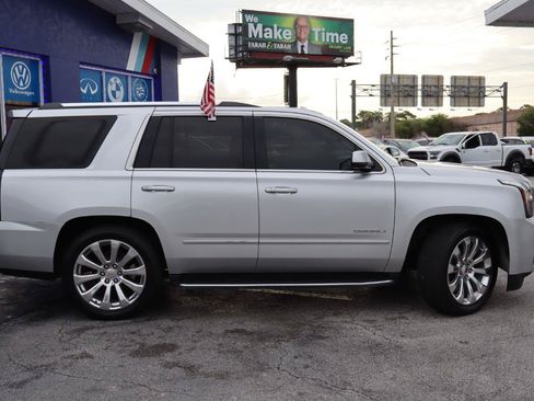 Used 2018 GMC Yukon Denali AWD/4WD image 2