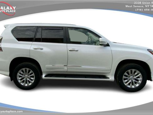 Used 2018 Lexus GX 460 Premium AWD/4WD image 4