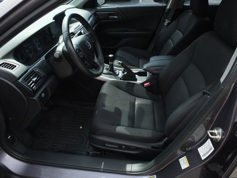 Used 2015 Honda Accord Sport image 11