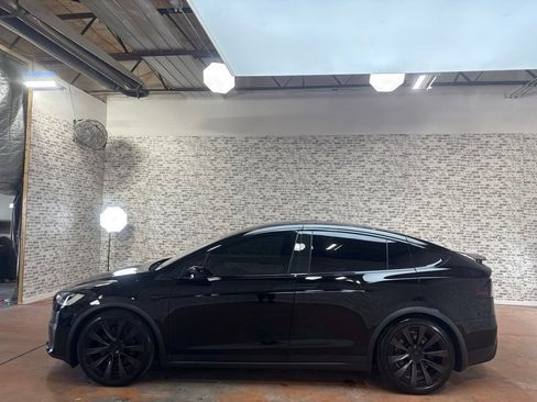 Used 2022 Tesla Model X Plaid AWD/4WD image 4
