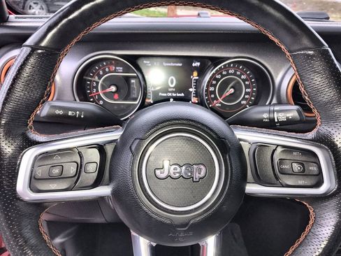 Used 2021 Jeep Gladiator Mojave w/ Cold Weather Group image 14