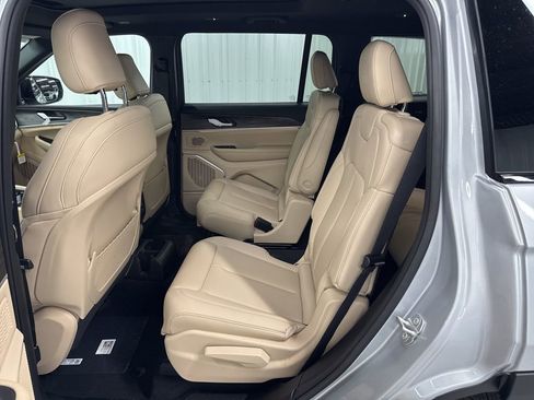 New 2026 Jeep Grand Cherokee L Limited image 12