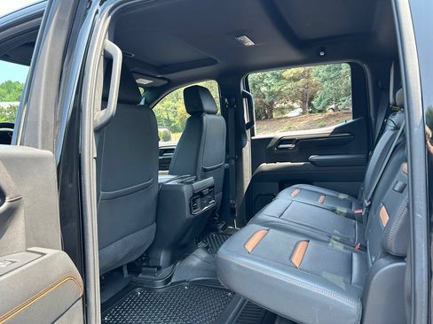 Used 2023 GMC Sierra 1500 AT4 w/ AT4 Premium Package AWD/4WD image 47