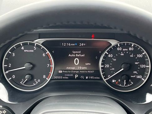 Used 2025 Nissan Rogue SV image 30