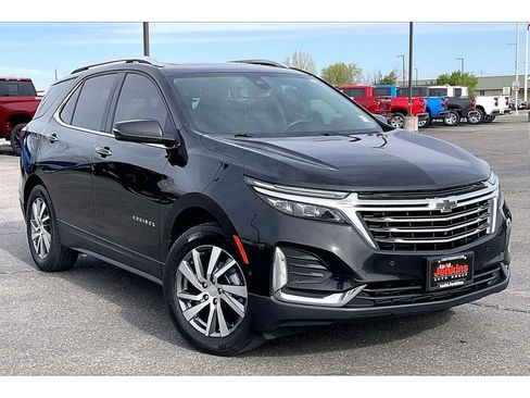 Used 2023 Chevrolet Equinox Premier AWD/4WD image 2