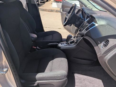Used 2012 Chevrolet Cruze LT FWD image 14