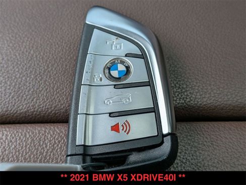 Used 2021 BMW X5 xDrive40i w/ M Sport Package image 31