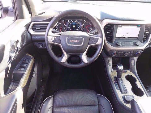Used 2017 GMC Acadia Denali w/ Technology Package AWD/4WD image 11