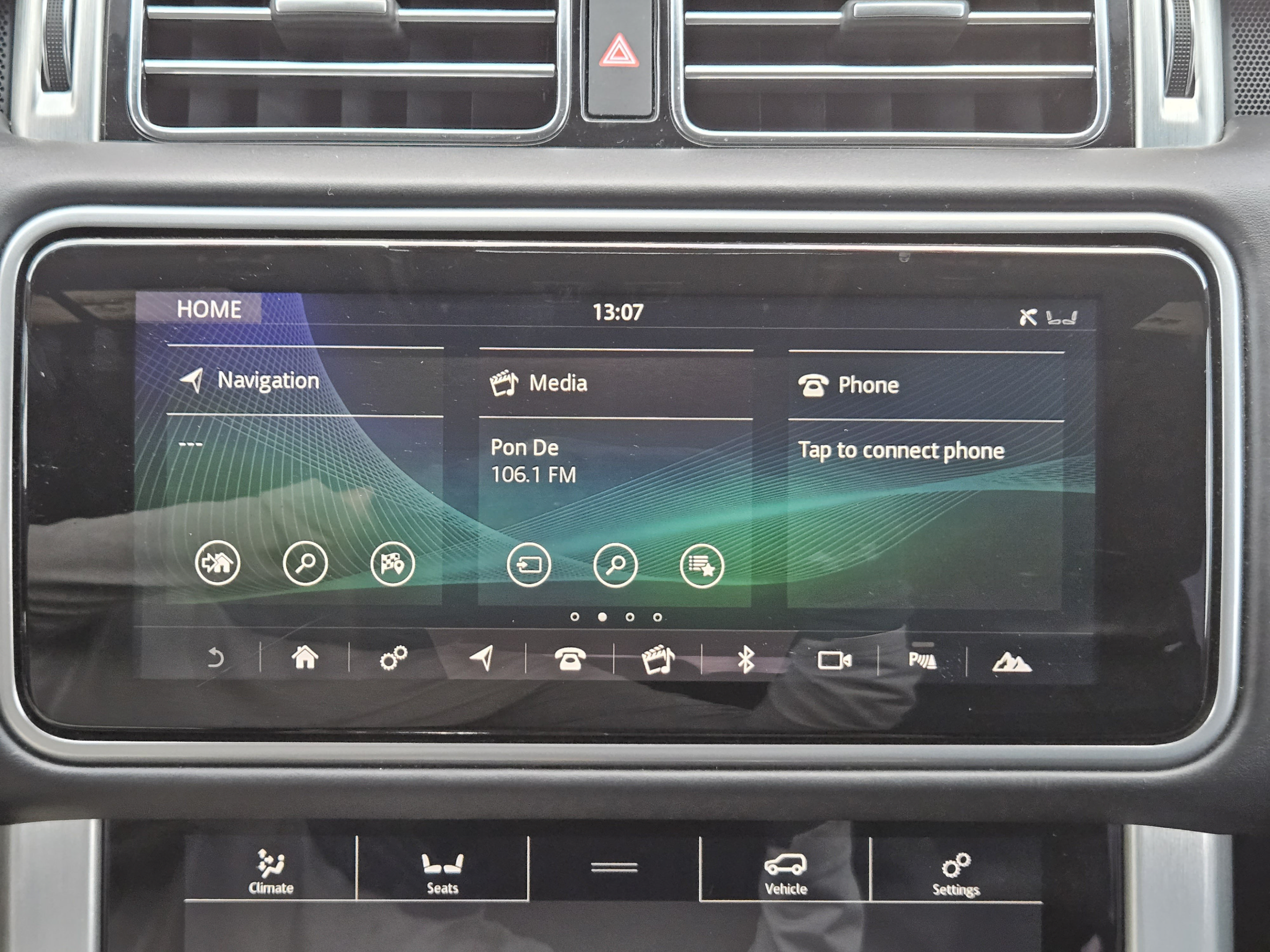 Used 2018 Land Rover Range Rover HSE AWD/4WD image 9