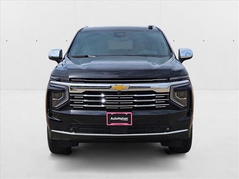 New 2026 Chevrolet Suburban Premier image 6