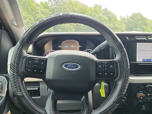Used 2024 Ford F250 XL w/ STX Appearance Package AWD/4WD image 15