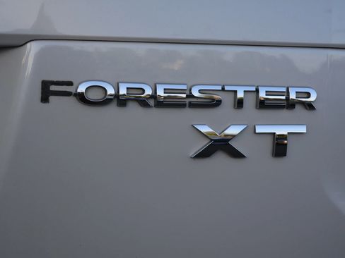 Used 2015 Subaru Forester 2.0XT Touring image 11