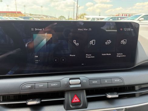 Used 2025 Kia K4 LXS image 16