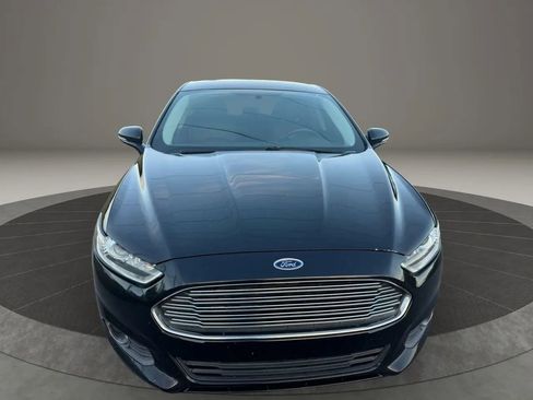 Used 2015 Ford Fusion SE w/ Equipment Group 202A FWD image 7