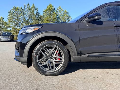 New 2026 Ford Explorer ST w/ Sun And Sound Package AWD/4WD image 11