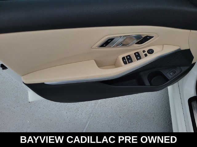 Used 2020 BMW 330i Sedan w/ Convenience Package RWD image 17