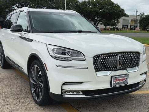 Used 2022 Lincoln Aviator Reserve w/ Equipment Group 201A RWD image 3