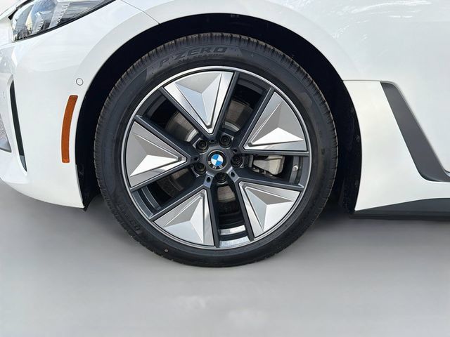 Used 2026 BMW i4 eDrive40 w/ Parking Assistance Package RWD image 41