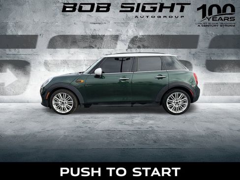 Used 2017 MINI Cooper 4-Door Hardtop image 5
